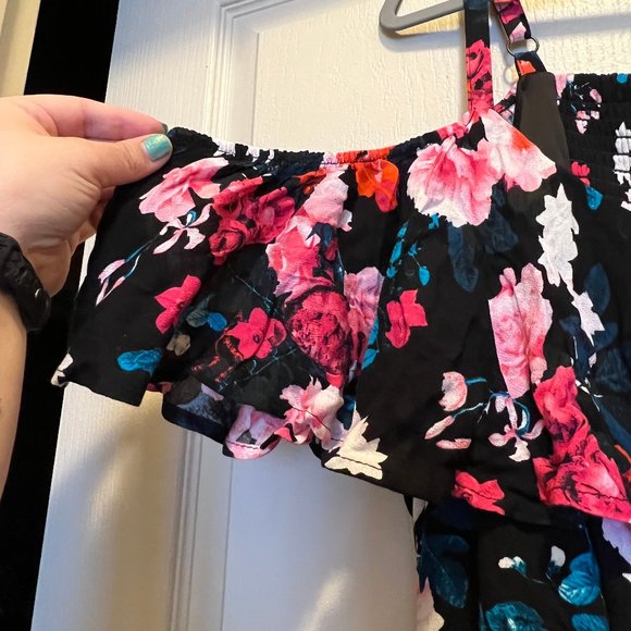 NWOT Cold Shoulder Floral Torrid Dress - Picture 3 of 5